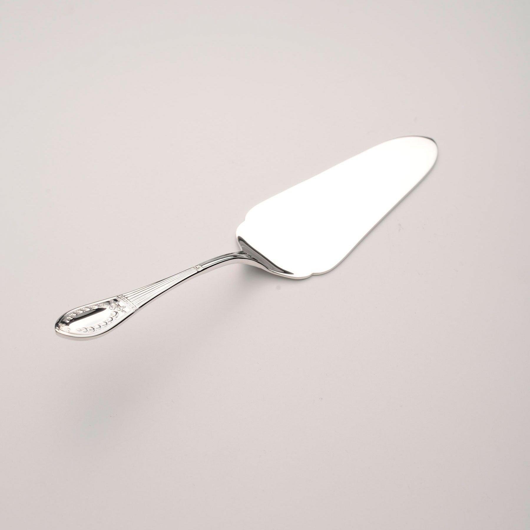 Antique silver hot sale cake server